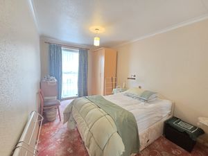 Bedroom- click for photo gallery